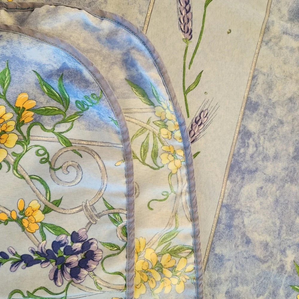 Vintage French Home 100 x 60 Blue and Yellow Flowered Tablecloth